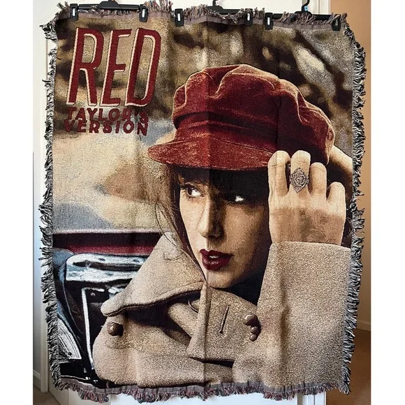 Taylor Swift RED ブランケット Taylor Swift RED ブランケット NWT Taylor Swift “Red